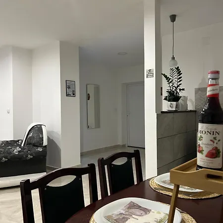 Diamond Lux Apartment