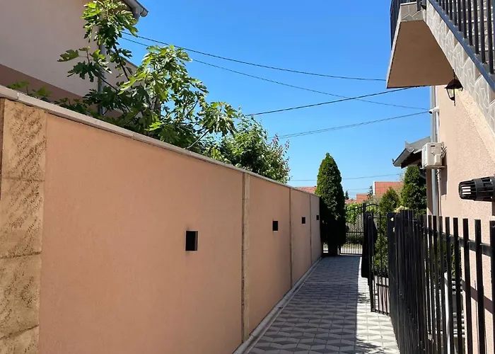 Diamond Lux Lägenhet Surčin