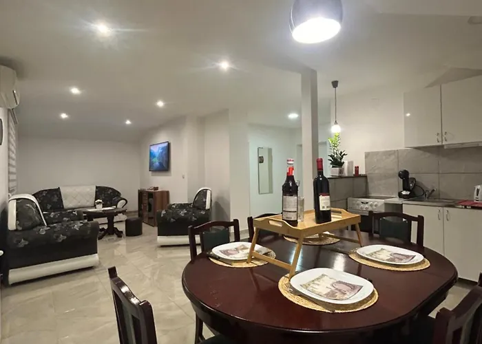 Diamond Lux Lägenhet Surčin